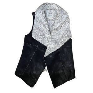 Faux Suede / Shearling Vest from Dylan in Black - Size Small